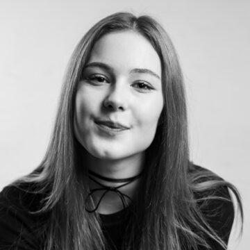 Анна Романова